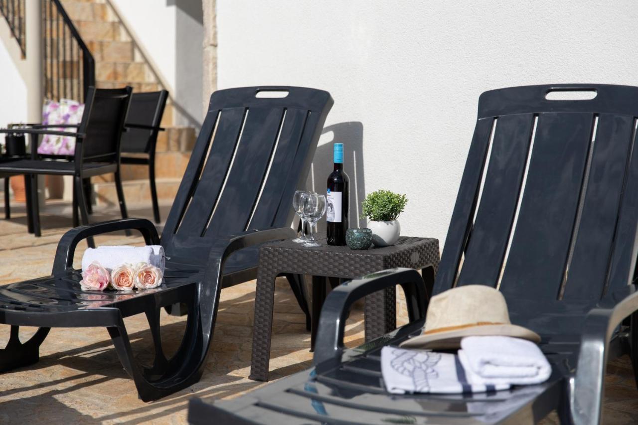 Holiday Home Sego With Private Pool Veliki Brocanac Bagian luar foto